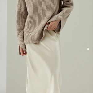 Cream Midi Slip Skirt for Casual Occasions